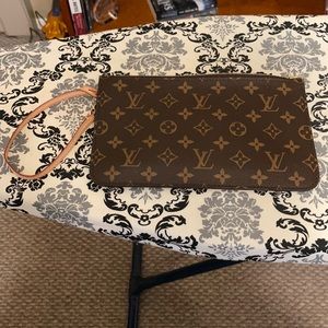 Louis Vuitton Pouch from MM Neverfull